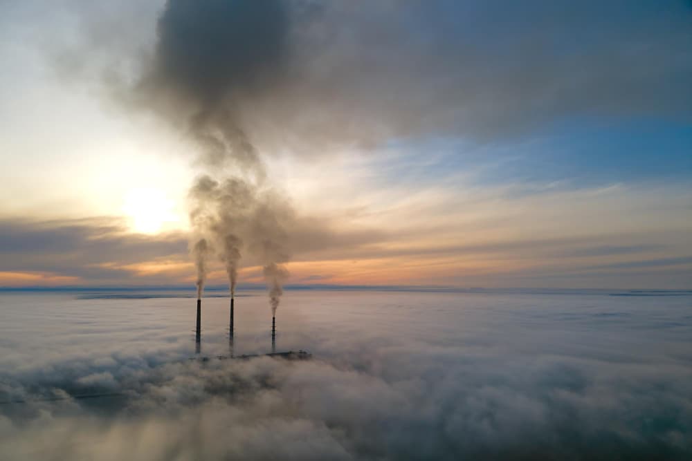 Planta de Energía de Carbón Emite Contaminantes